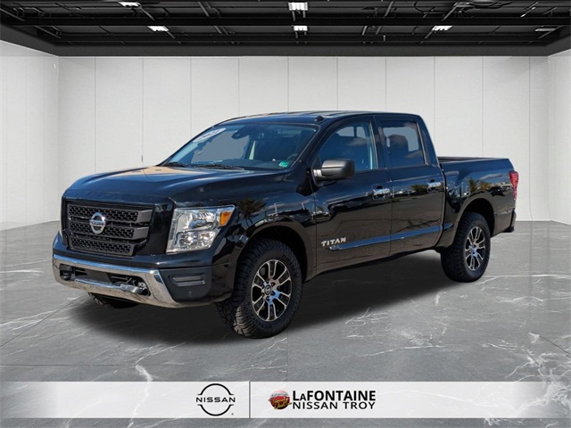 2021 Nissan Titan SV