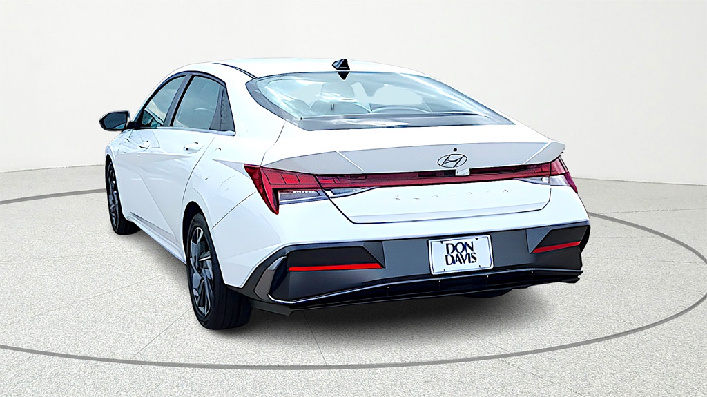 2025 Hyundai Elantra