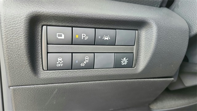 2025 Nissan Kicks Play