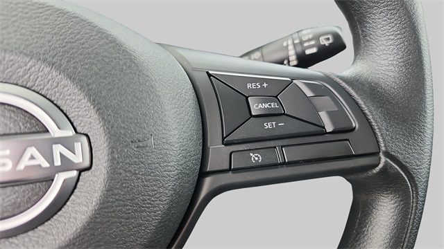 2025 Nissan Kicks Play