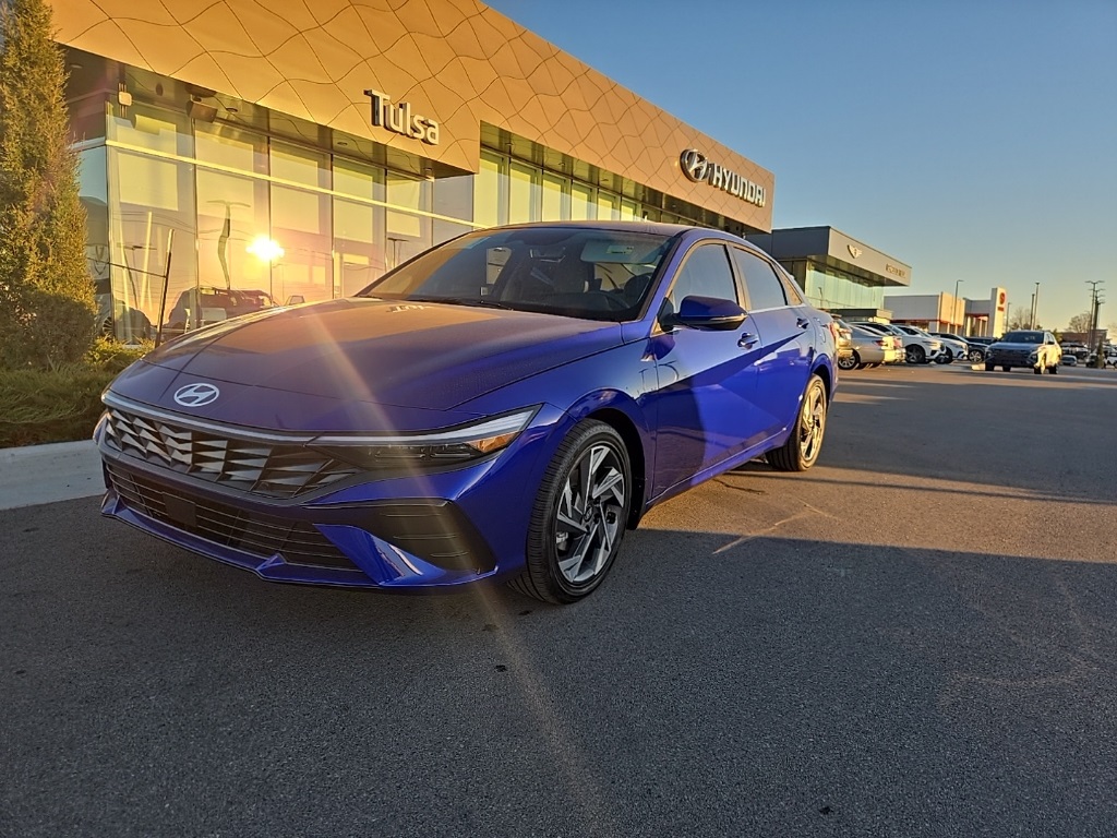 2026 Hyundai Elantra Limited FWD