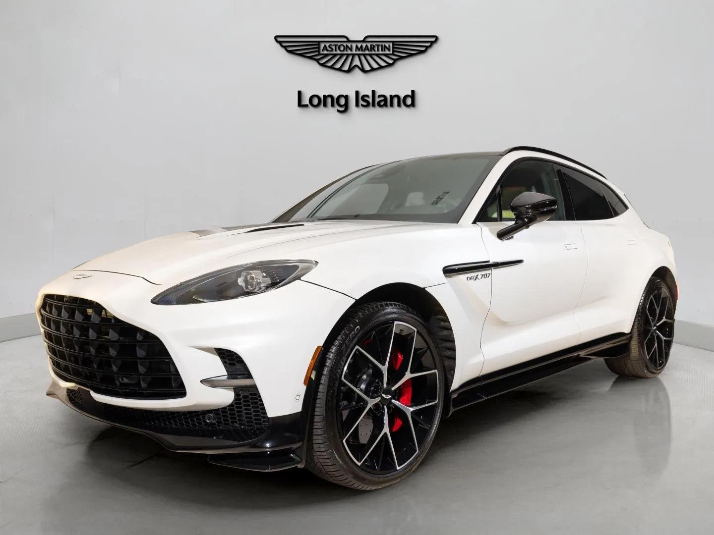 2025 Aston Martin DBX 707's photo