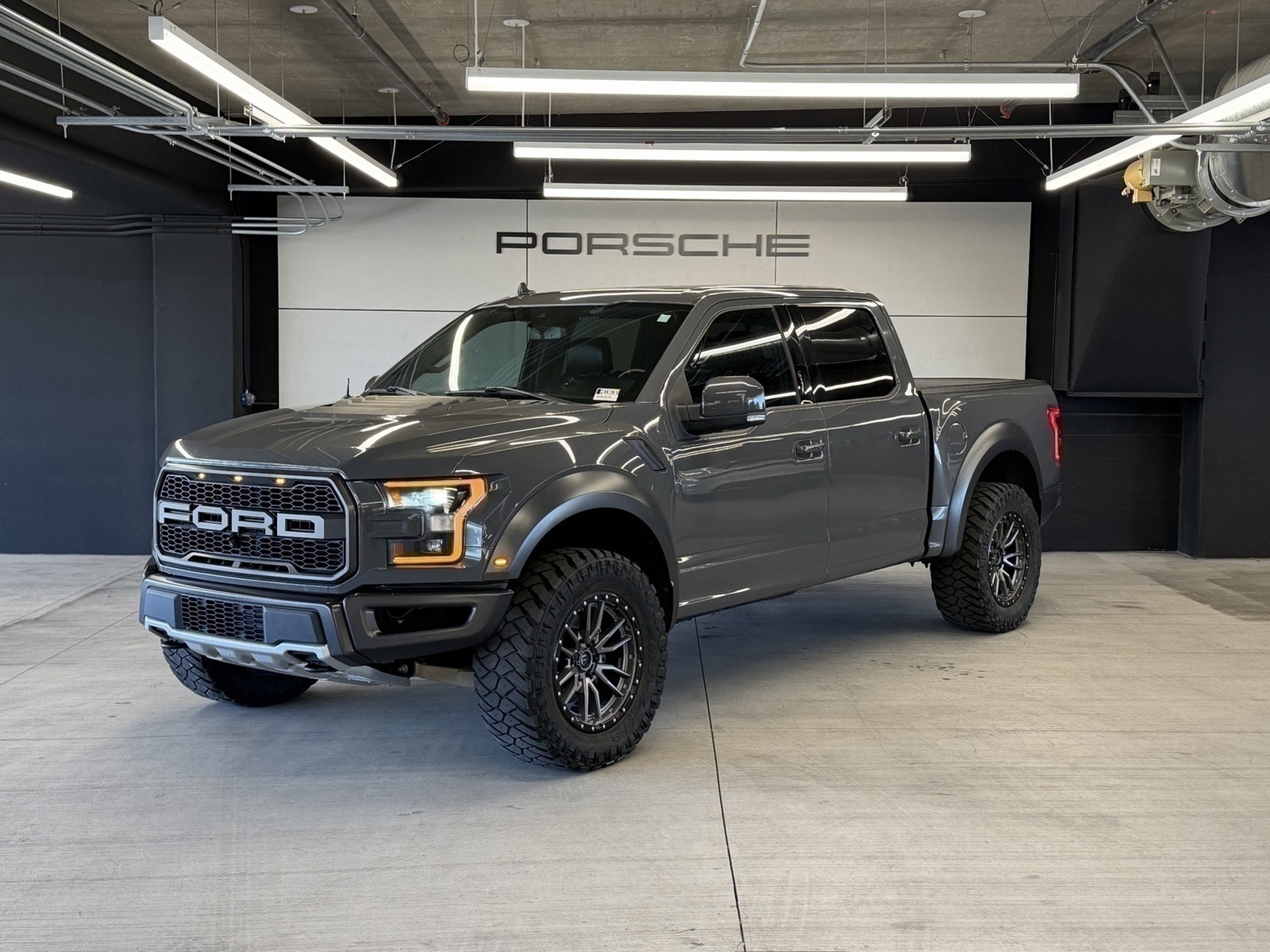 2020 Ford F-150 Raptor SuperCrew 4WD