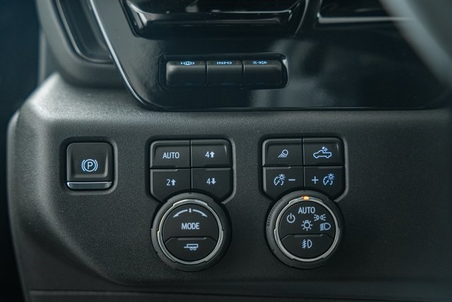 ChevroletSilverado 150049