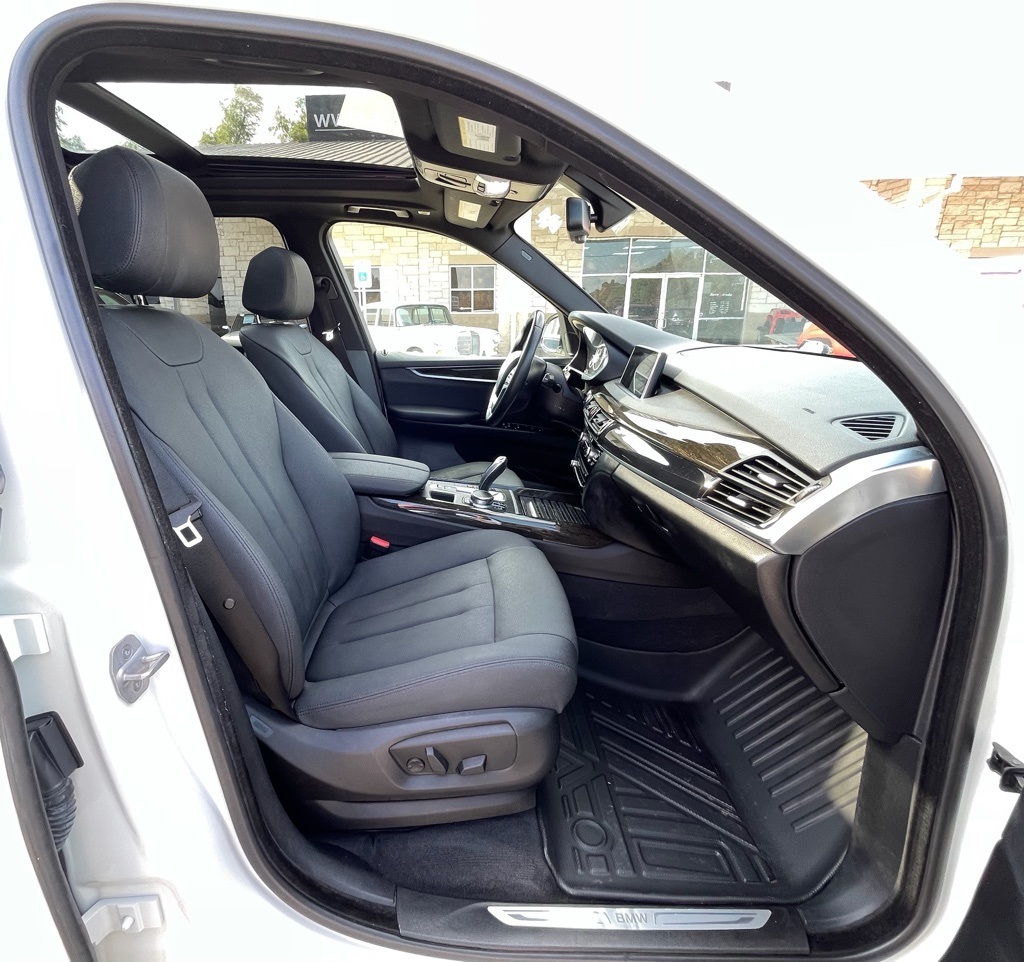 2017 BMW X5 sDrive35i White at Ultimate Motorsports