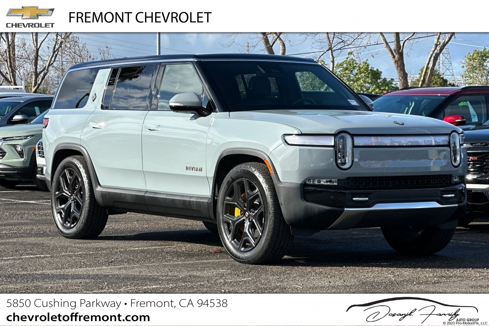 2023 Rivian R1S Adventure Quad Motor AWD