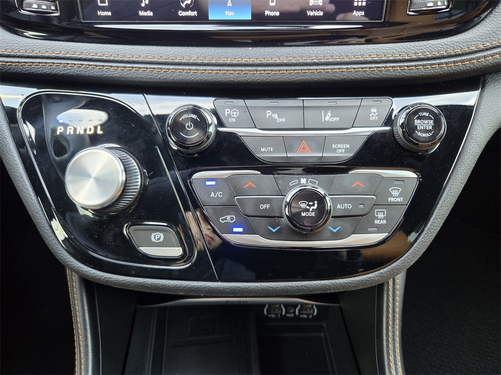 2021 Chrysler Pacifica Hybrid Pinnacle Black at Toyota of Victoria