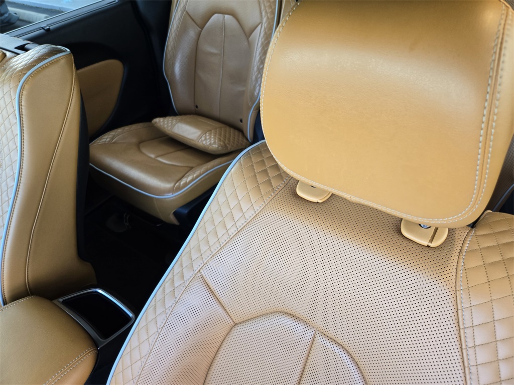 2021 Chrysler Pacifica Hybrid Pinnacle Black at Toyota of Victoria