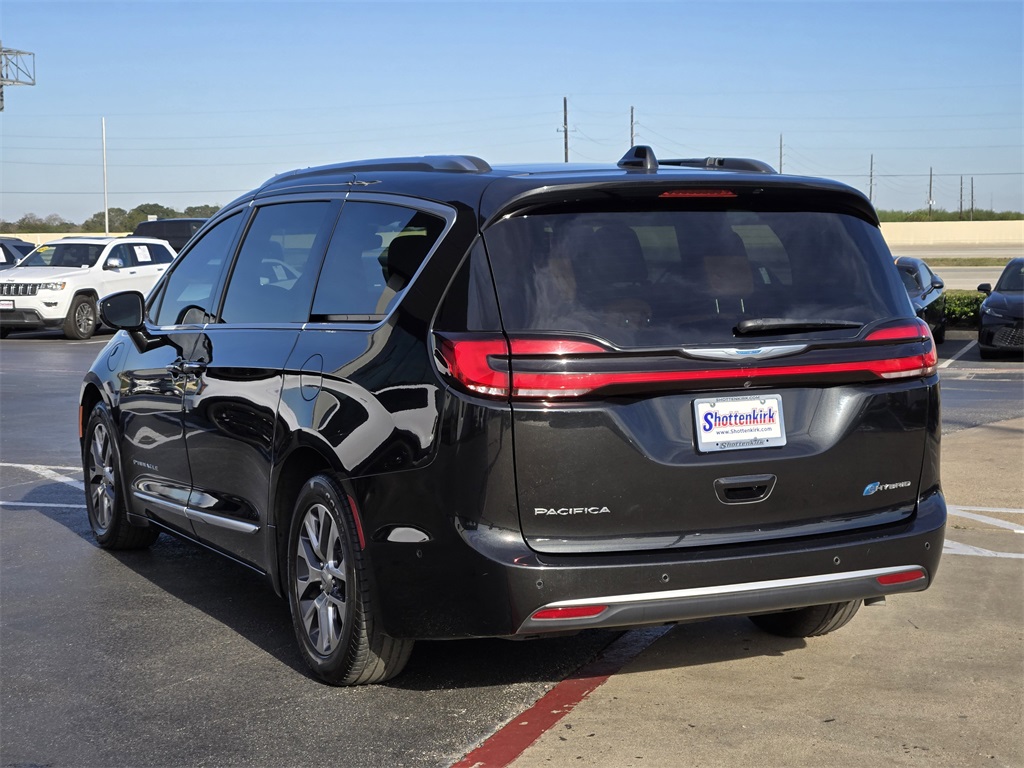 2021 Chrysler Pacifica Hybrid Pinnacle Black at Toyota of Victoria