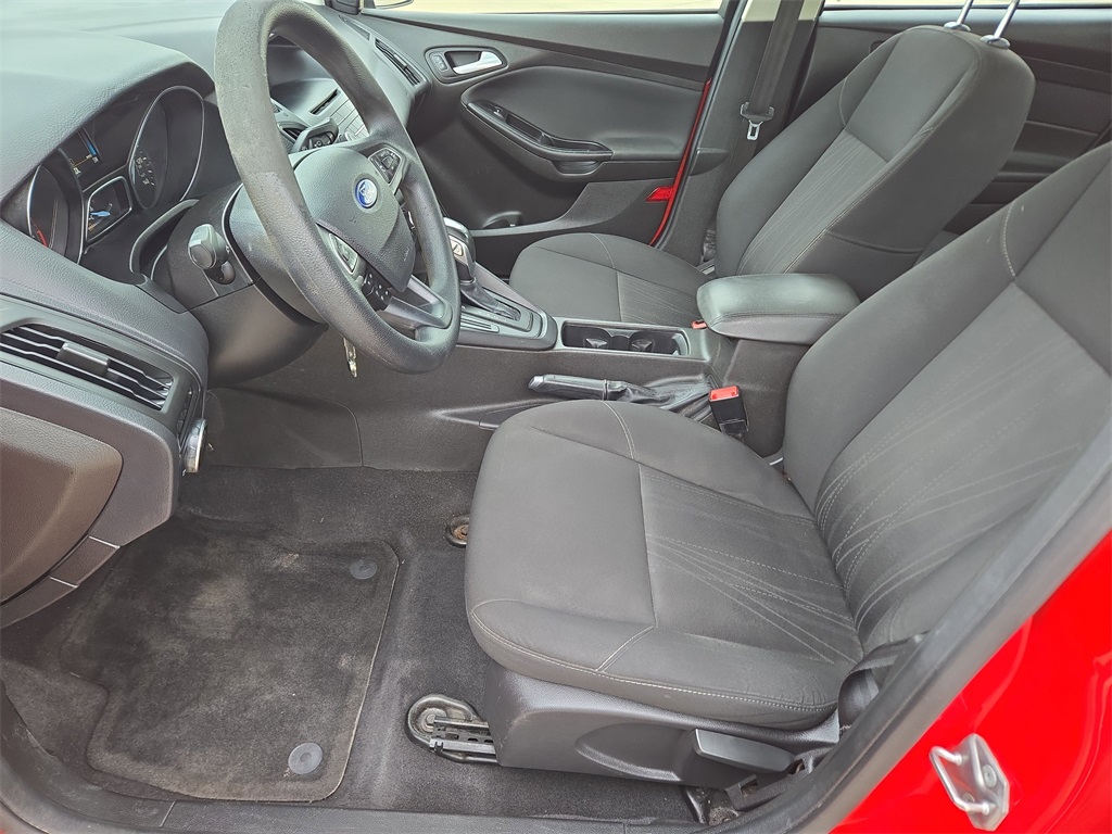 2016 Ford Focus SE Red at Durrett Motor Company