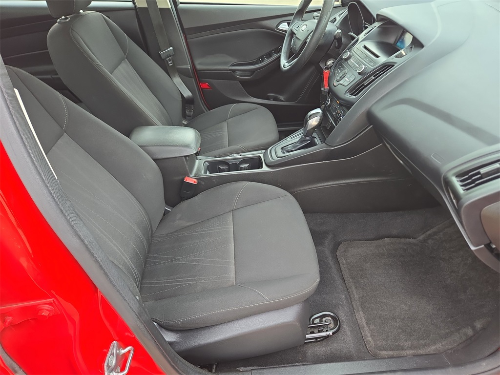 2016 Ford Focus SE Red at Durrett Motor Company