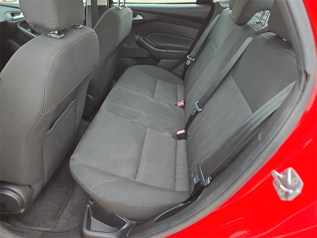 2016 Ford Focus SE Red at Durrett Motor Company