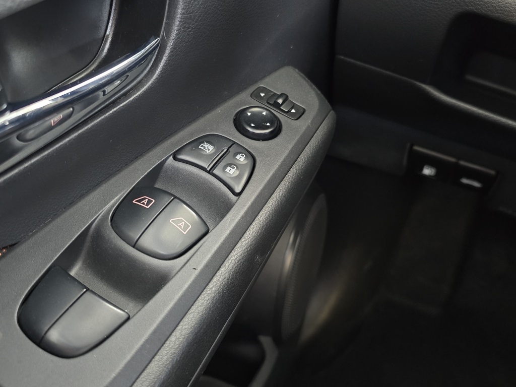 Thumbnail: 2021 Nissan Kicks - 12