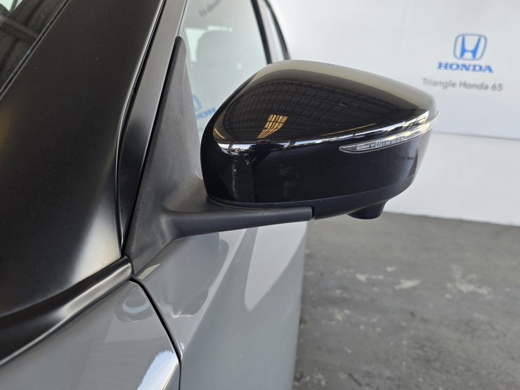 Thumbnail: 2021 Nissan Kicks - 21