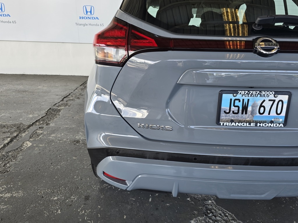 Thumbnail: 2021 Nissan Kicks - 24