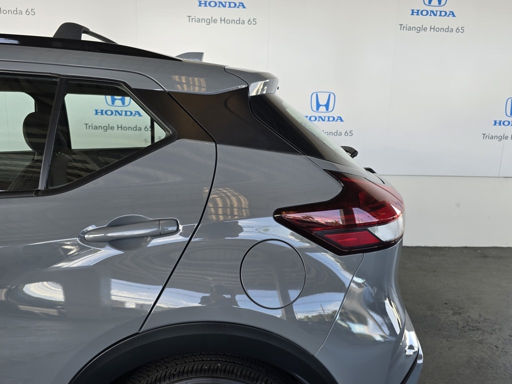 Thumbnail: 2021 Nissan Kicks - 26