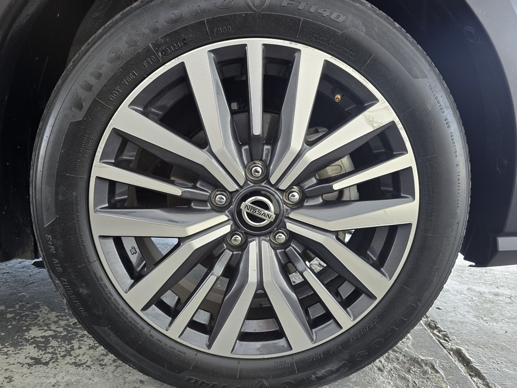 Thumbnail: 2021 Nissan Kicks - 30