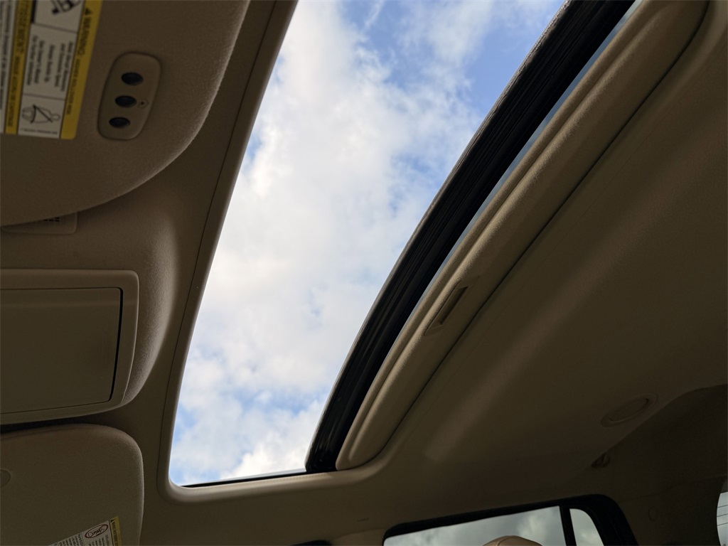 2015 Ford Expedition Limited White at Bravo Nissan