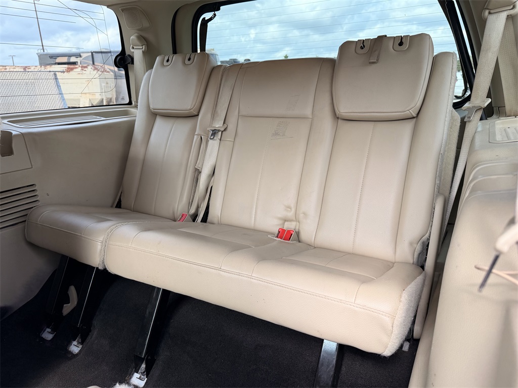 2015 Ford Expedition Limited White at Bravo Nissan