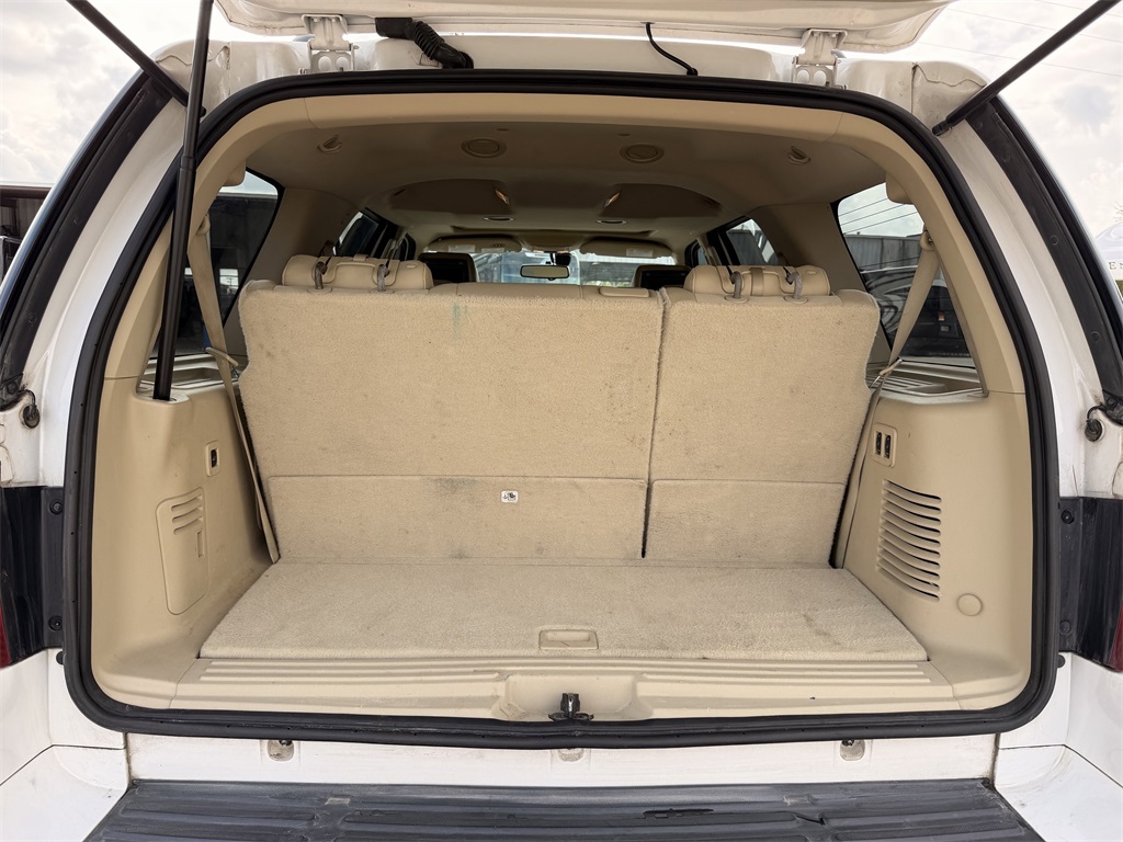 2015 Ford Expedition Limited White at Bravo Nissan