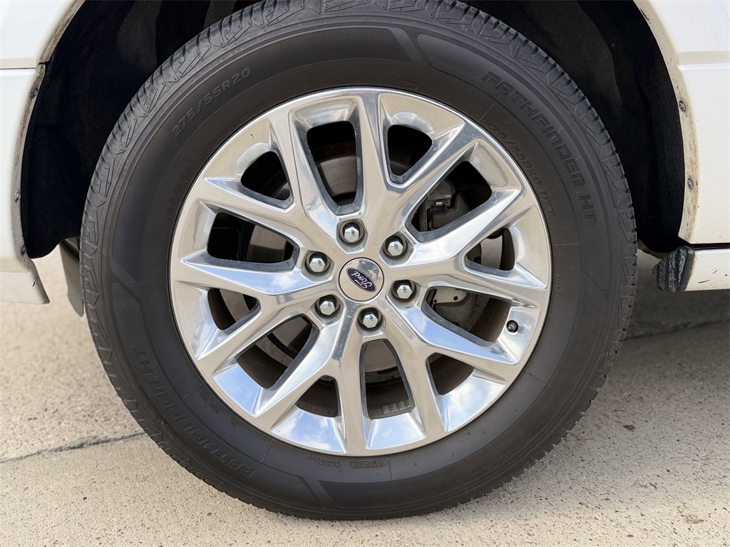 2015 Ford Expedition Limited White at Bravo Nissan