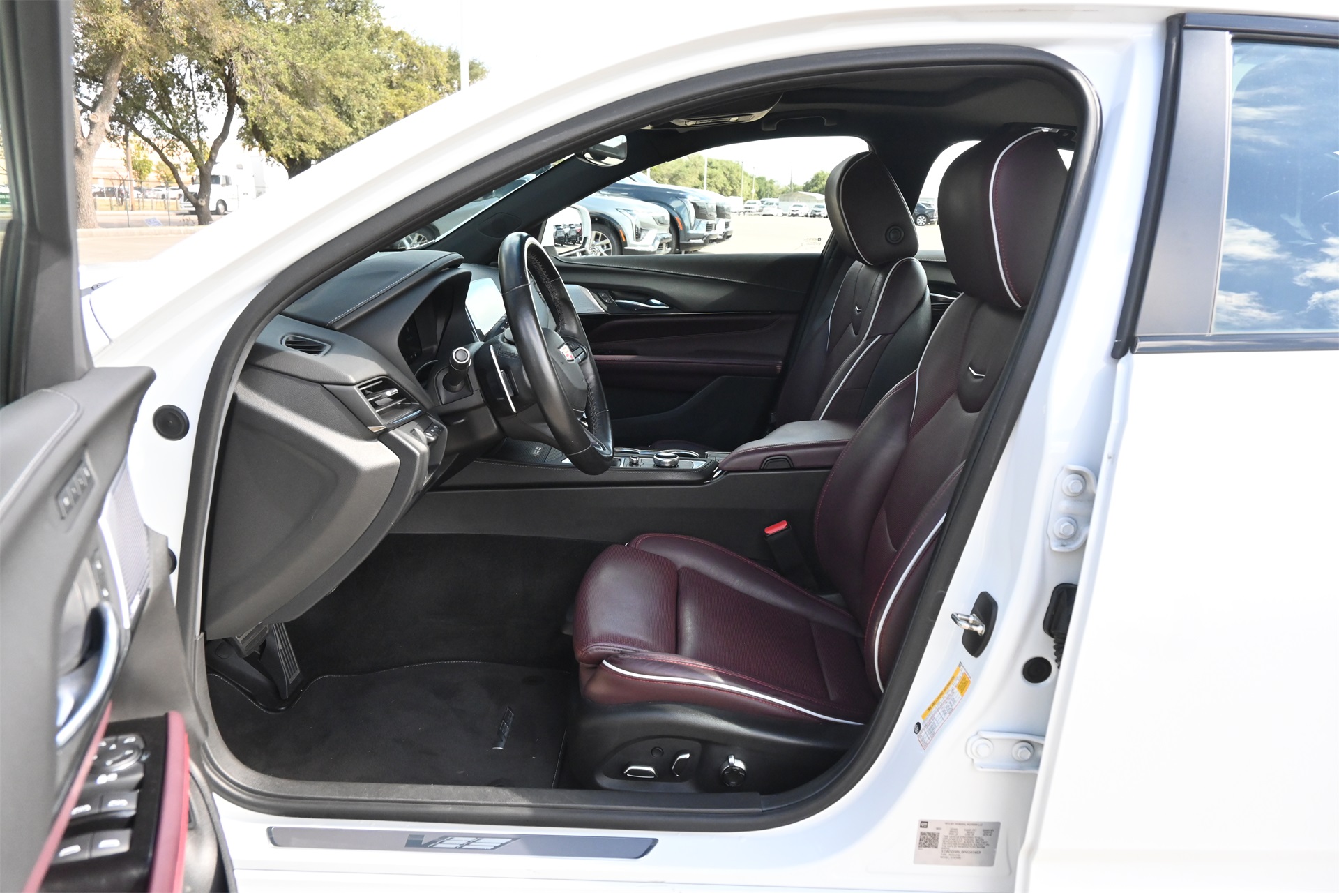 2023 Cadillac CT4 V-Series White at AutoSavvy Houston Southwest