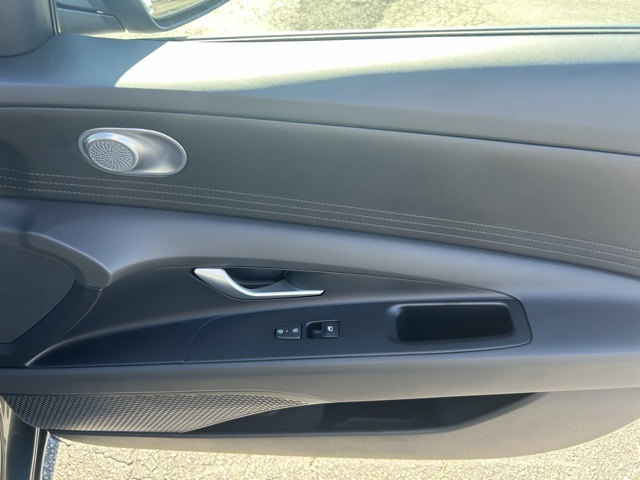 HyundaiElantra Hybrid9