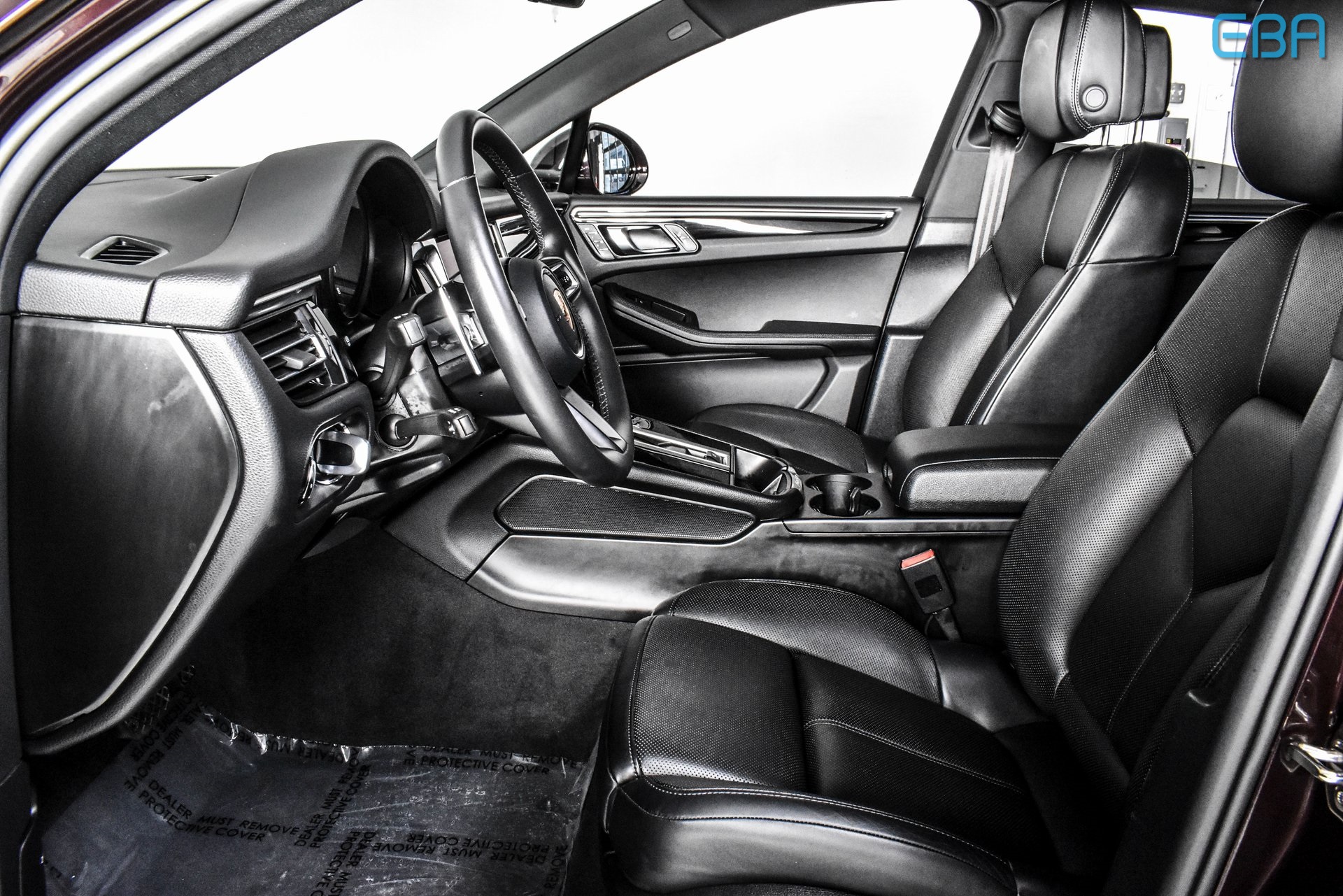 2024 Porsche Macan Base photo 15