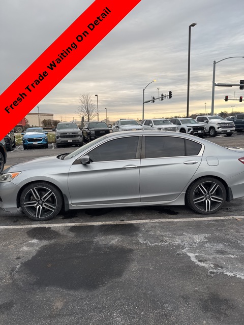 2017 Honda Accord Sport's photo