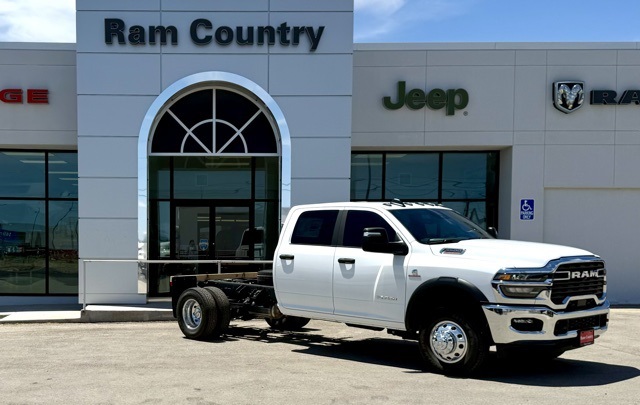 2025 RAM 3500 Chassis Tradesman Crew Cab LB DRW 4WD