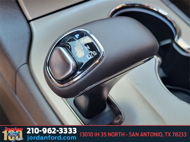 Used Car 2015 Jeep Grand Cherokee  Summit For Sale Under $20,000 In San Antonio, Texas