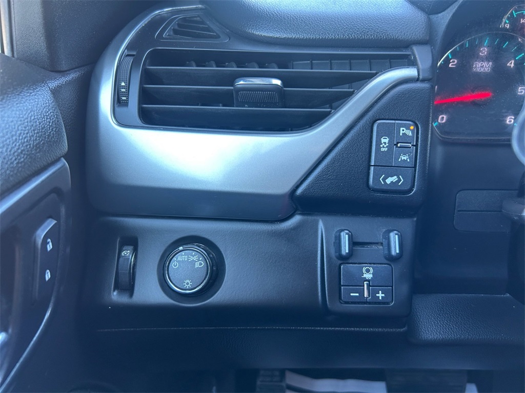 Used Car 2016 Chevrolet Tahoe  Lt For Sale Under $20,000 In Floresville, Texas