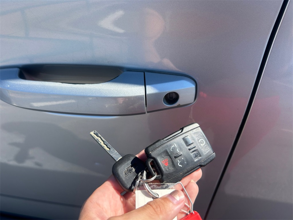 Used Car 2016 Chevrolet Tahoe  Lt For Sale Under $20,000 In Floresville, Texas