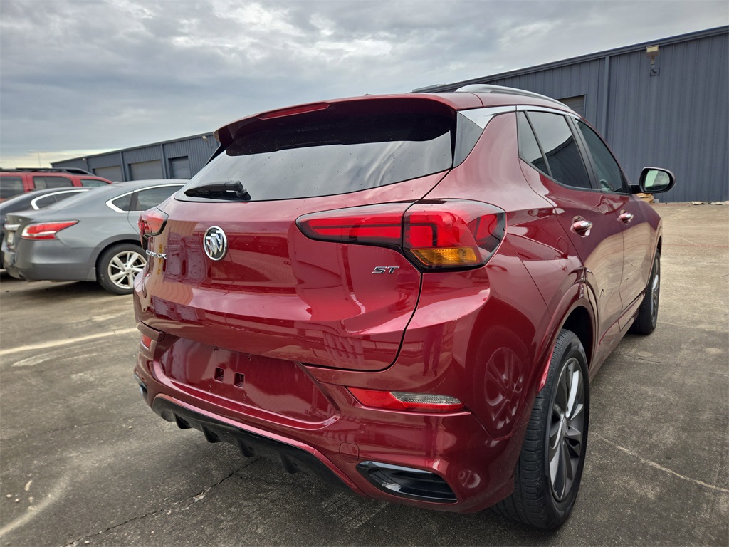 2022 Buick Encore GX Select Red at Community Kia