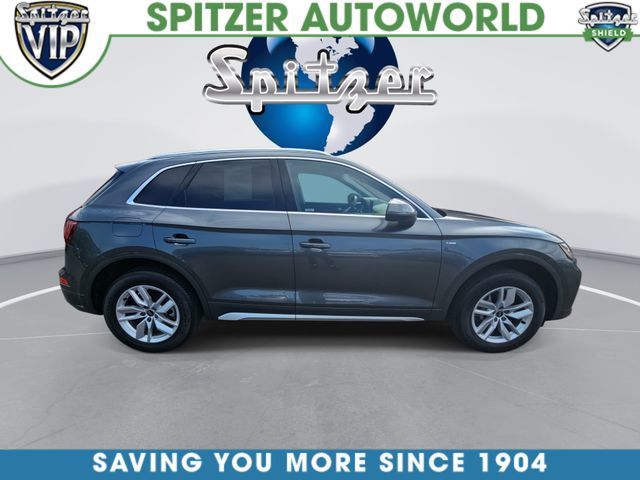 Daytona Gray Pearl Effect 2023 Audi Q5 SUV / Crossover All-Wheel Drive 7-Speed Automatic