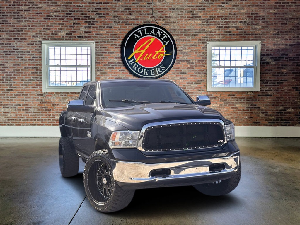 2016 RAM 1500 SLT Quad Cab 4WD