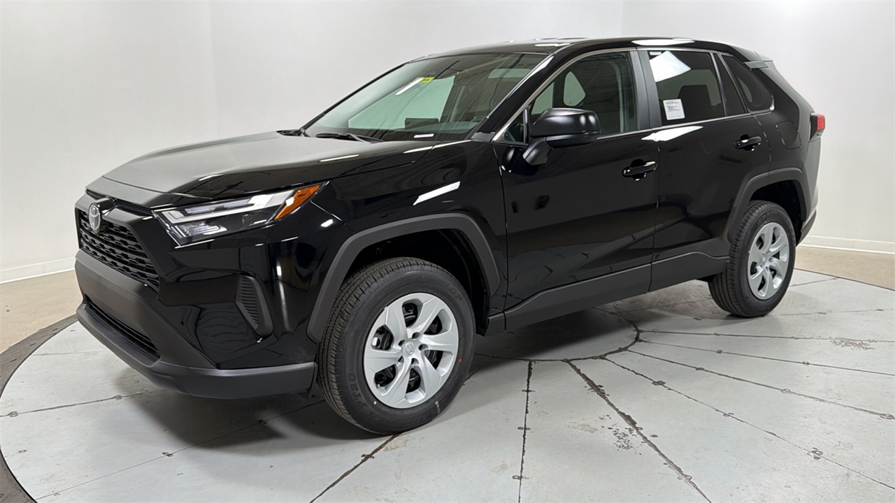 2025 Toyota RAV4 LE AWD