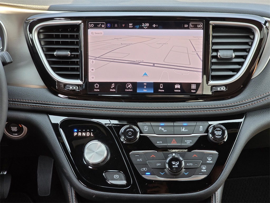 2026 Chrysler Pacifica Pinnacle Black at Victoria Chrysler Dodge Jeep Ram