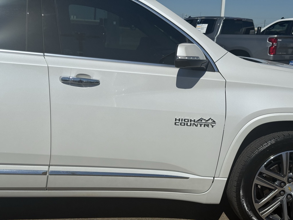 2023 Chevrolet Traverse High Country - 7