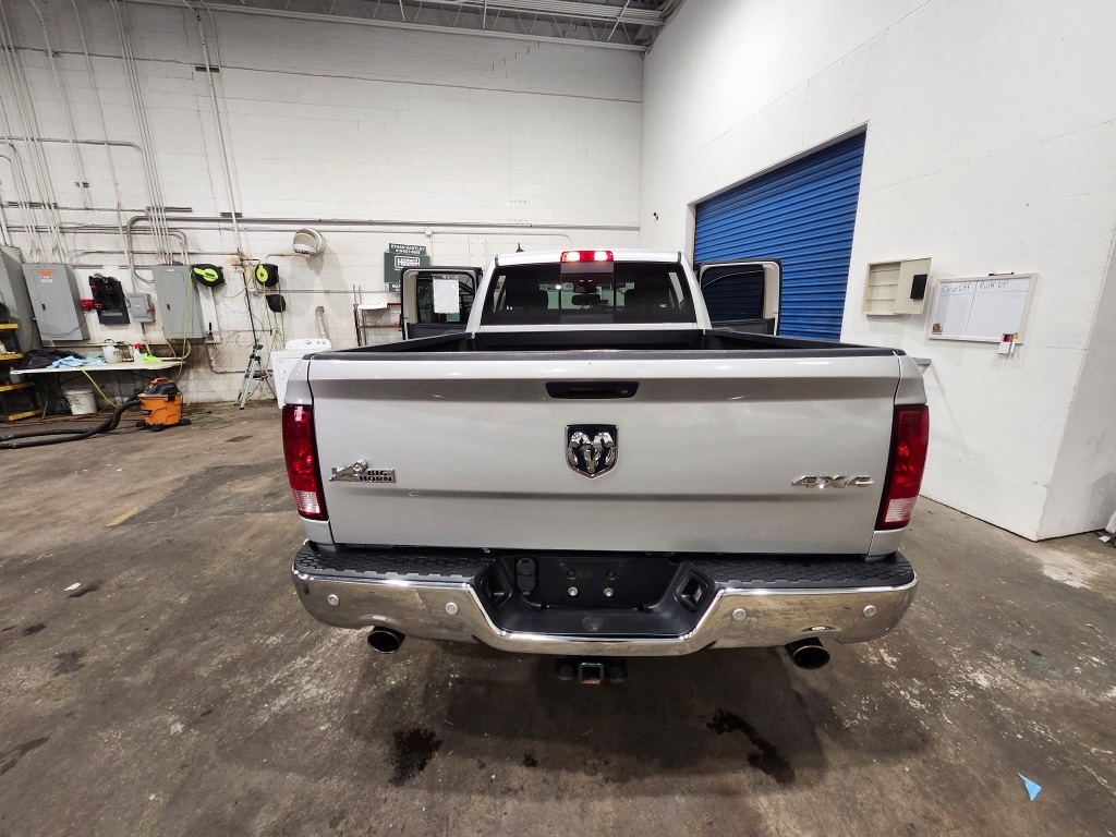 2012 Ford F-150 XLT photo 2