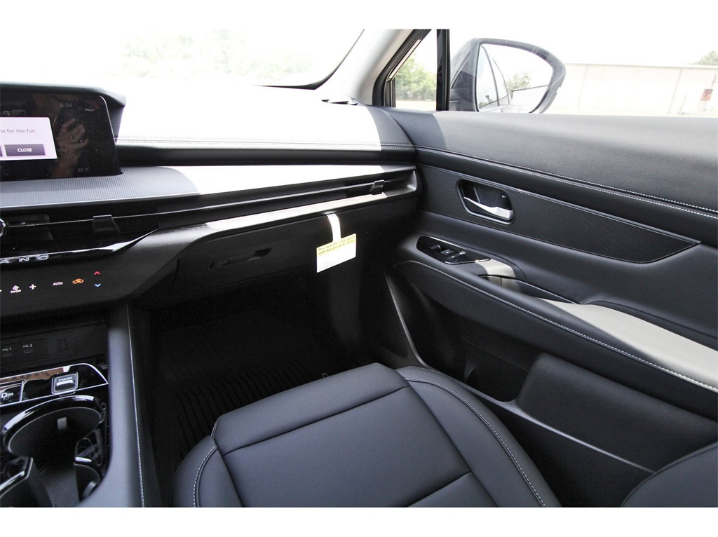 2025 Nissan Murano SV White at Central Houston Nissan