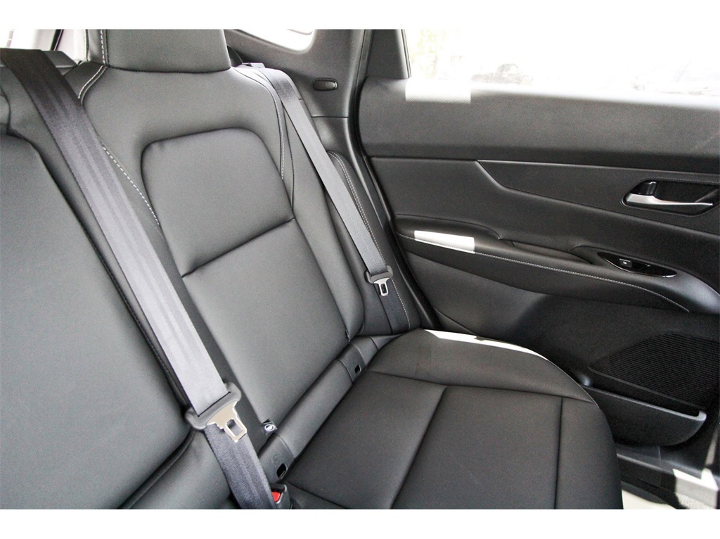 2025 Nissan Murano SV White at Central Houston Nissan