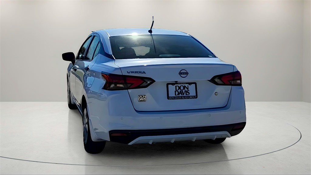 2025 Nissan Versa