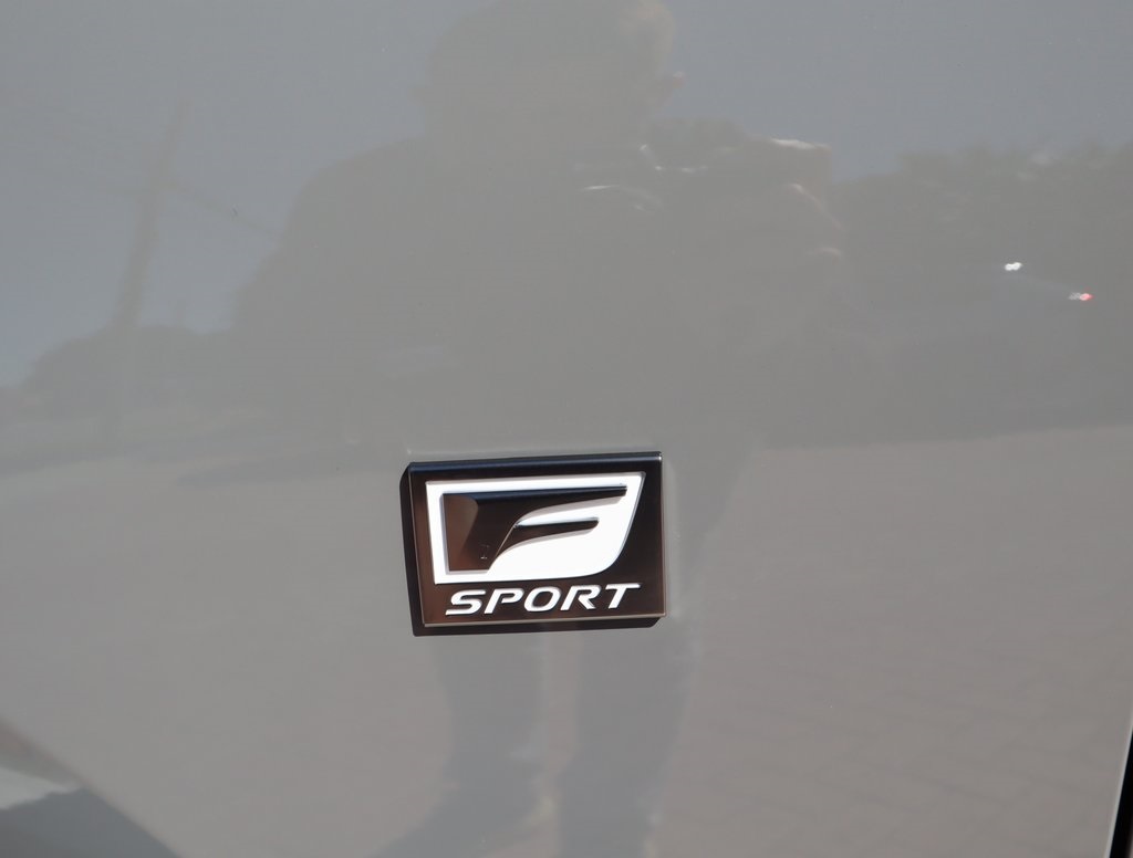 Thumbnail: 2025 Lexus IS - 10