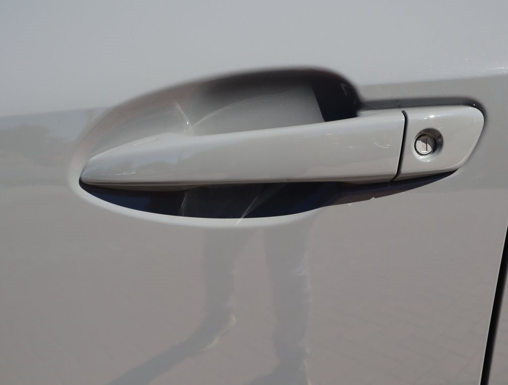 Thumbnail: 2025 Lexus IS - 9