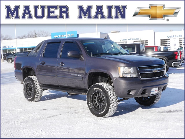 2010 Chevrolet Avalanche LS 4WD