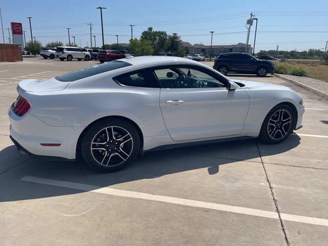 2022 Ford Mustang EcoBoost Premium photo 5