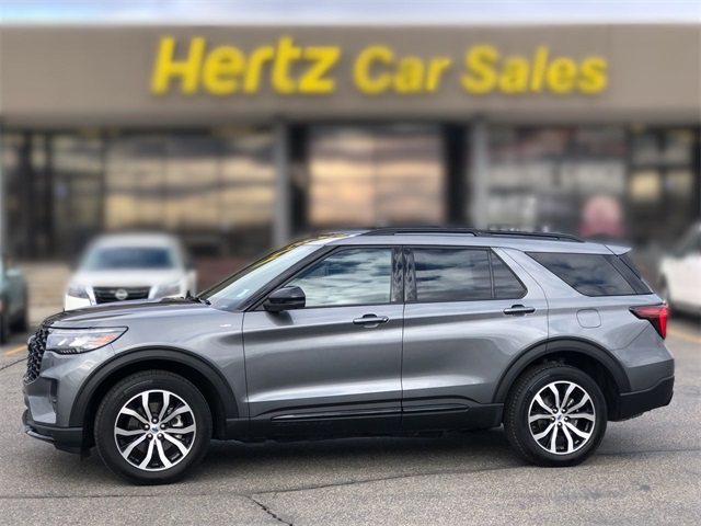 2025 Ford Explorer ST-Line AWD