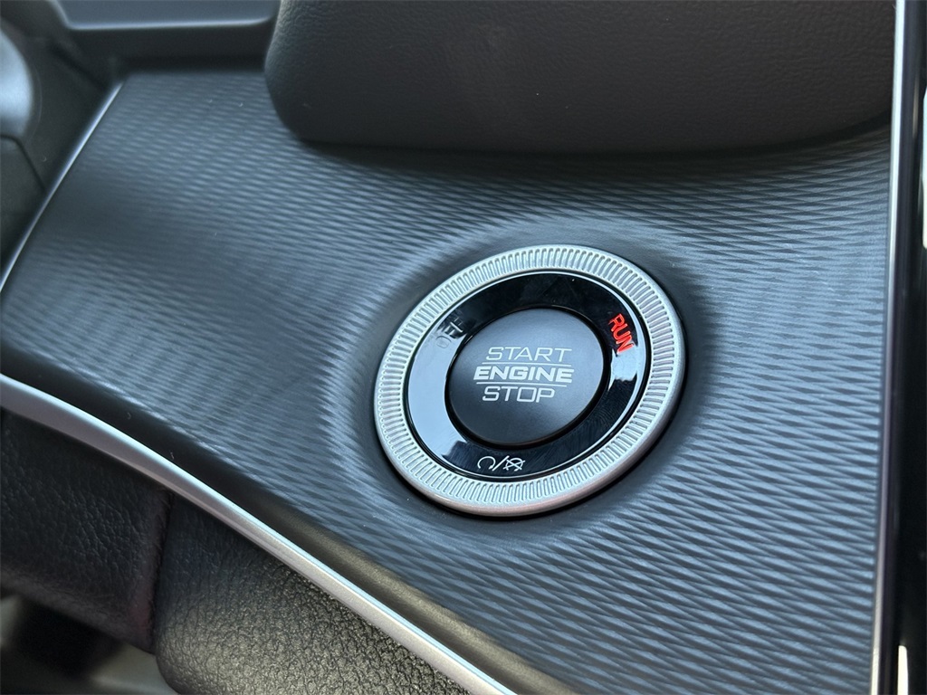 New Car 2025 Jeep Grand Cherokee L  Laredo For Sale Under $40,000 In San Marcos, Texas