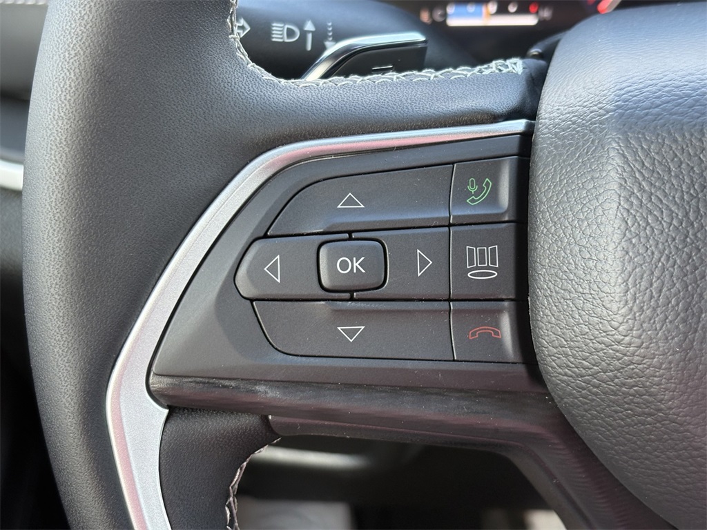 New Car 2025 Jeep Grand Cherokee L  Laredo For Sale Under $40,000 In San Marcos, Texas